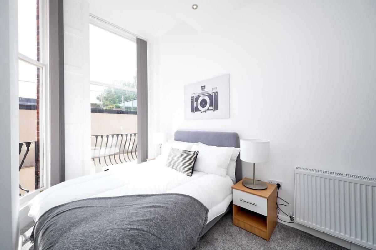 Modern 2 Bedroom Apartment In Preston Престон Экстерьер фото